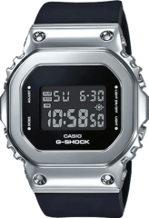 Часы  Casio  G-Shock  GM-S5600-1E